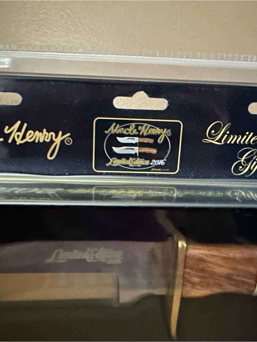 Schrade Uncle Henry Limited Edition 2016 Wood Handle Knife Set - 2-Pack